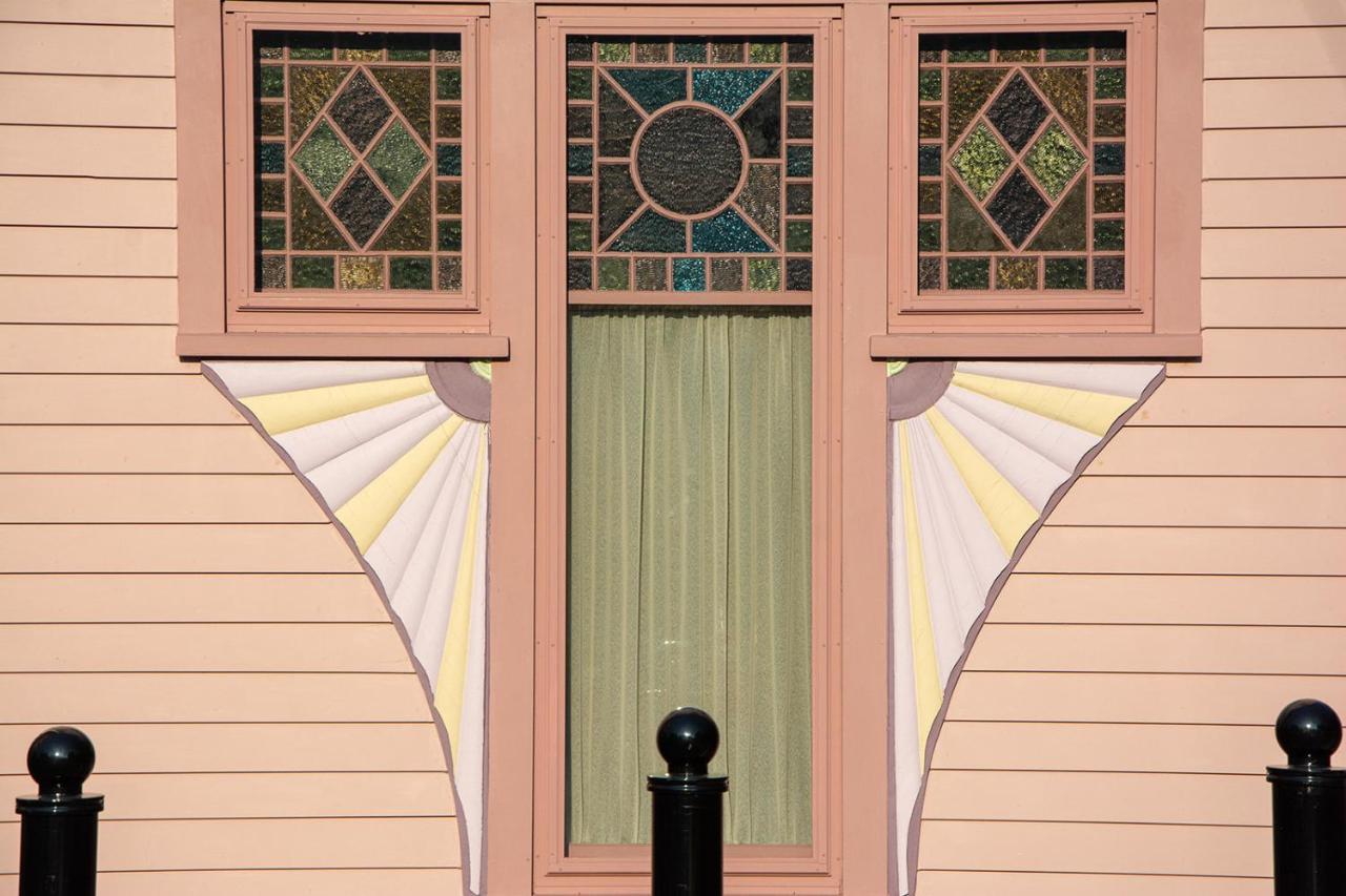 The Towers Bed & Breakfast ミルフォード エクステリア 写真