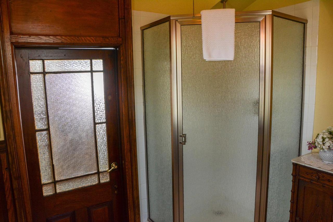 The Towers Bed & Breakfast ミルフォード エクステリア 写真