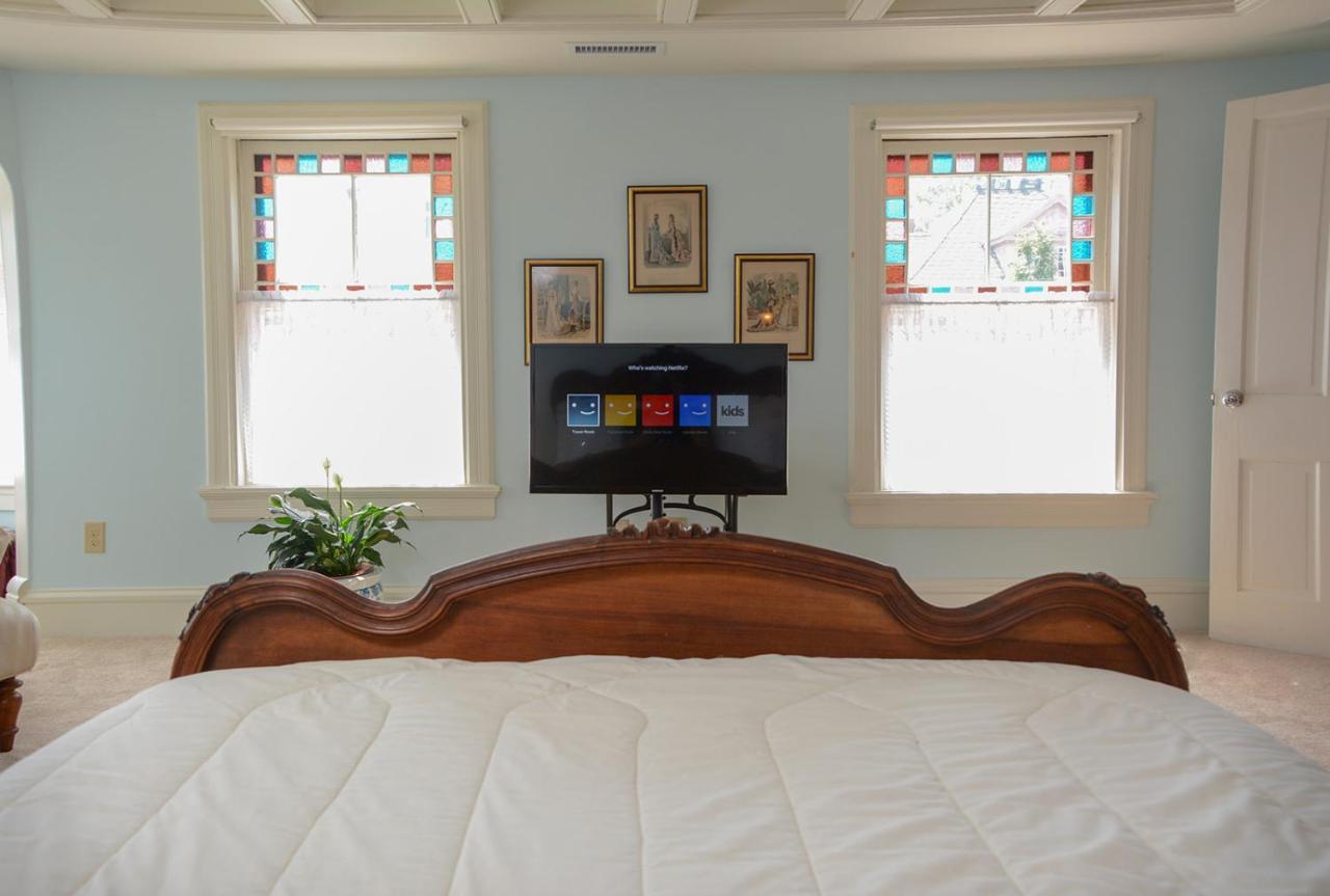 The Towers Bed & Breakfast ミルフォード エクステリア 写真