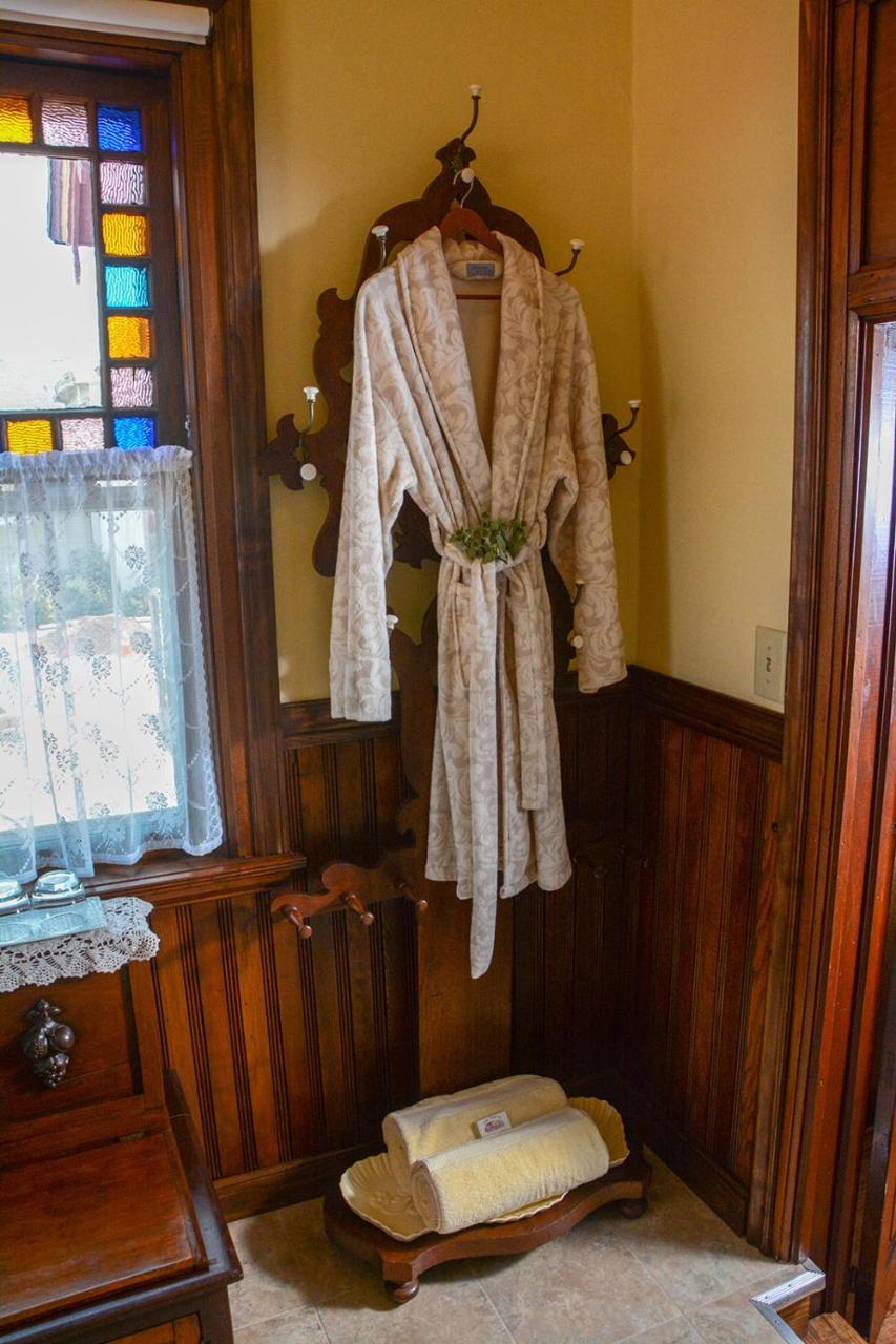 The Towers Bed & Breakfast ミルフォード エクステリア 写真